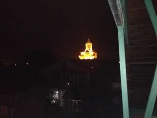 Гостевой дом My House Hotel Тбилиси Четырехместный номер с балконом-5