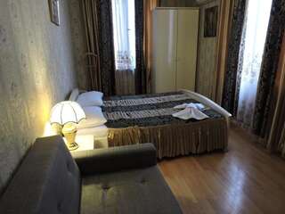 Гостевой дом My House Hotel Тбилиси Люкс с балконом-2