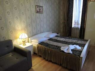 Гостевой дом My House Hotel Тбилиси Люкс с балконом-3